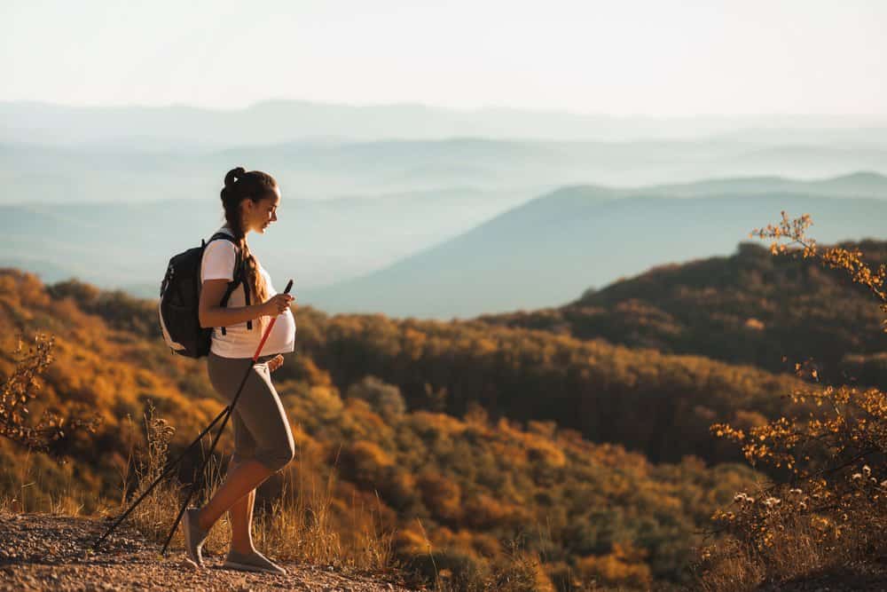 safe to hike while pregnant