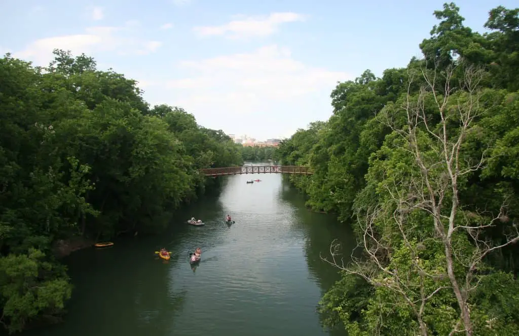 hiking in austin, tx - barton creek greenbelt