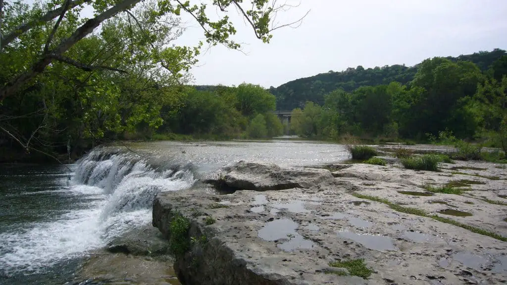 hiking in austin - bull creek