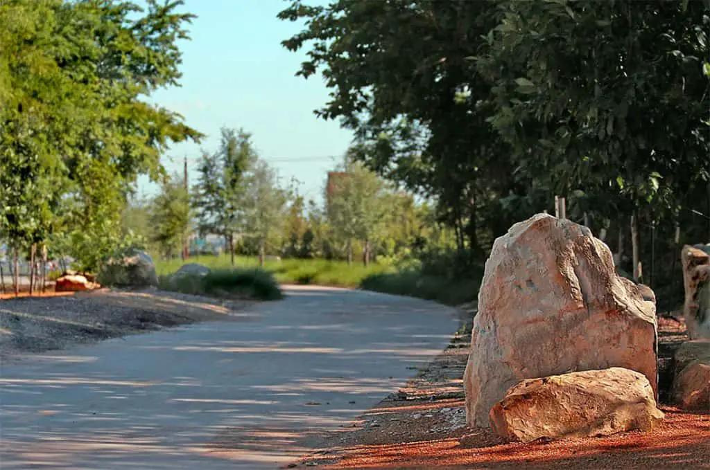 hiking in dallas - Katy Trail