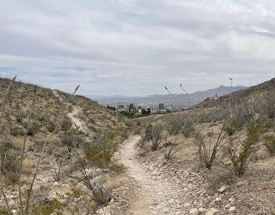 best hiking trails in el paso - palisades canyon loop