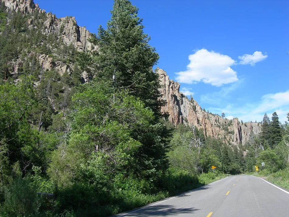 cimarron canyon - best state parks in new mexico