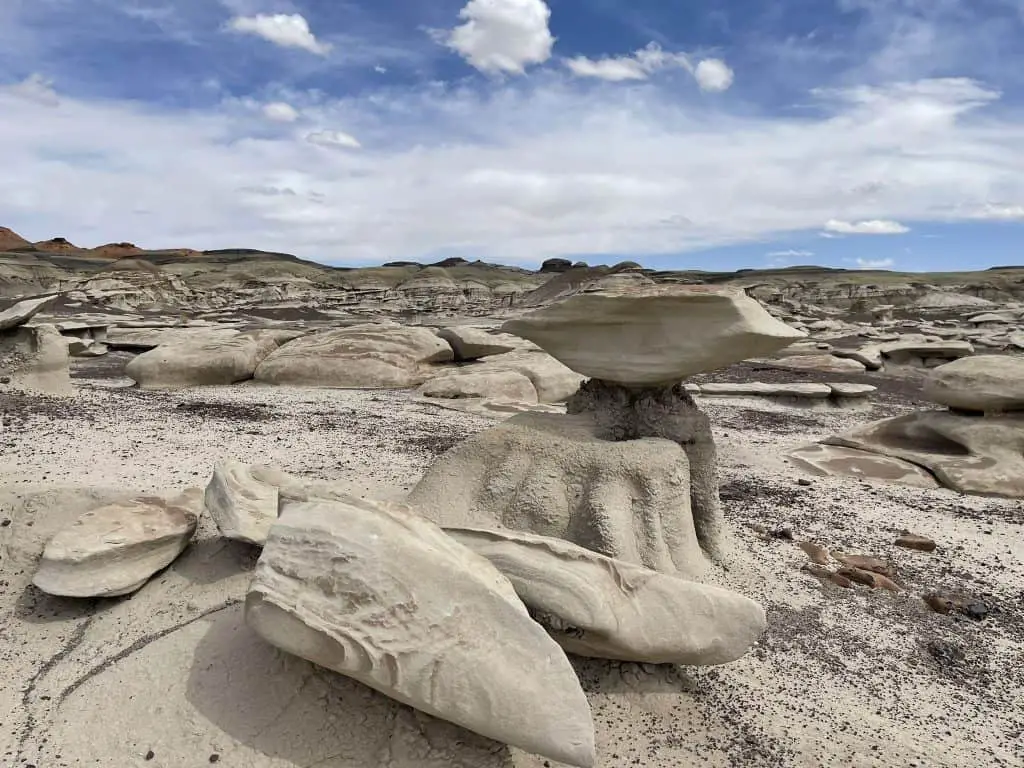 bisti badlands - hiking in new mexico