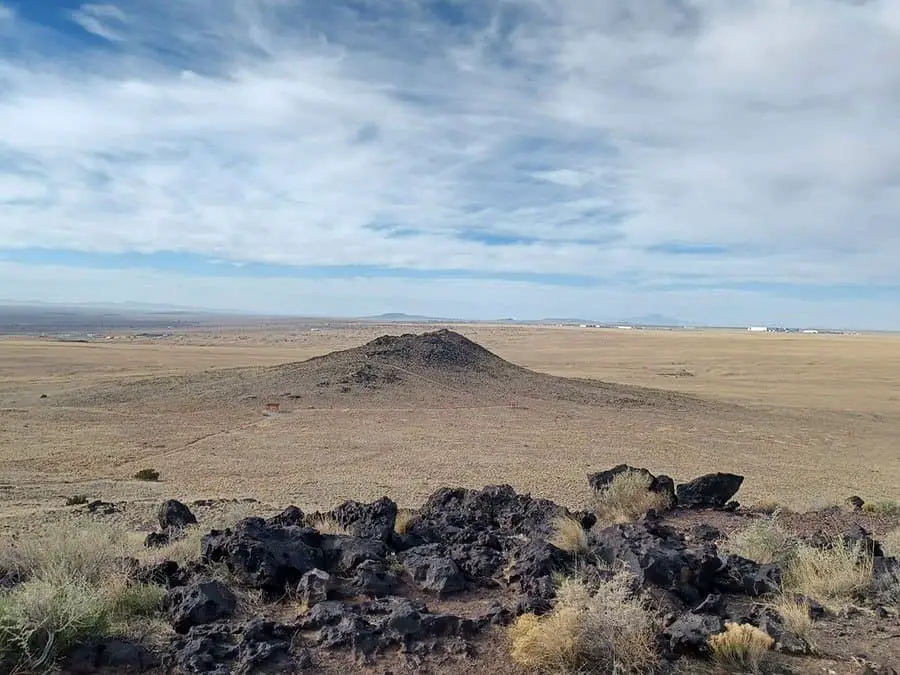 best hiking in albuquerque - volcanoes trail