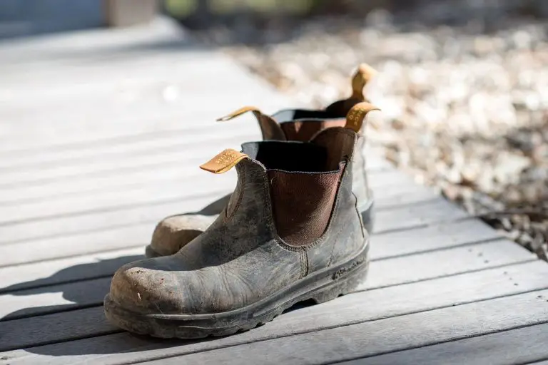 Do Blundstones Stretch? (Plus 5 Helpful Tips)