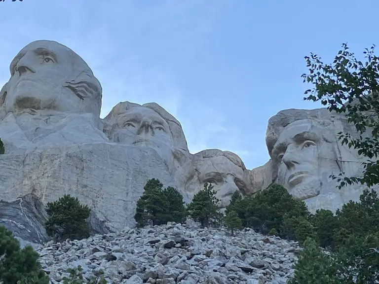 Can You Hike Mount Rushmore?