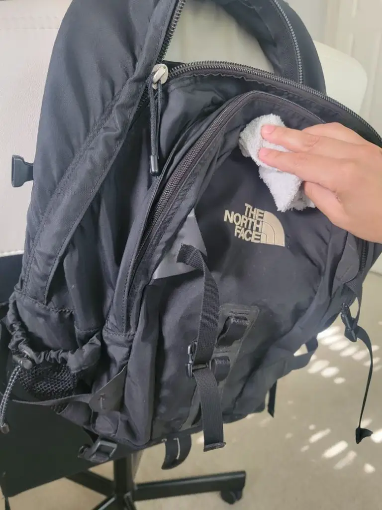 Can you put a north face backpack in the washer - Washing the North Face Backpack