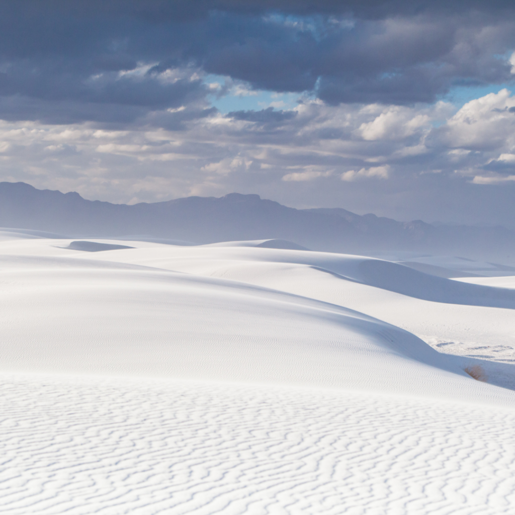 White Sands National Park Looks Like A Scene From Star Wars - Hikers Daily