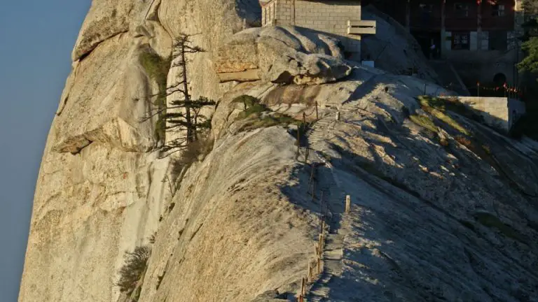 Dare To Take On The Death-Defying Hua Shan Mountain Plank Walk?