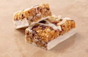 Are Protein Bars Good for Hiking?